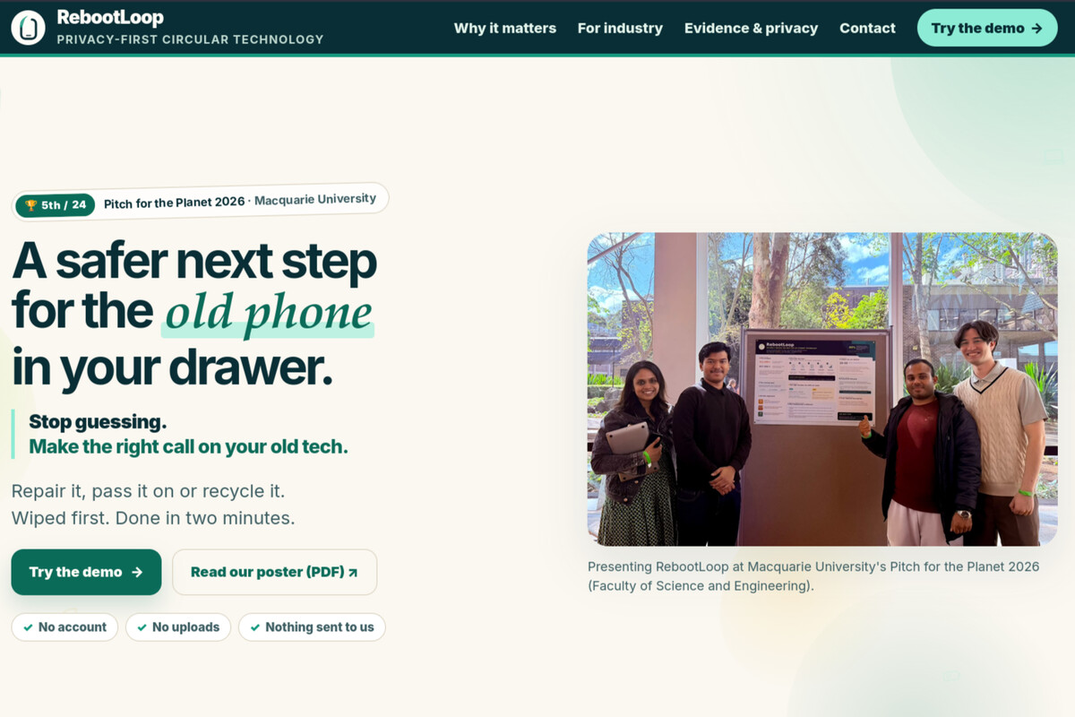 RebootLoop homepage: "A safer next step for the old phone in your drawer," with the Pitch for the Planet 5th/24 badge and the team's presentation photo